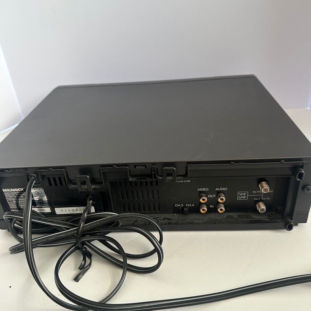 Magnavox VRT245AT01 4-Head VHS HQ VCR Plus Video Cassette Recorder Parts Repair - Picture 3 of 3
